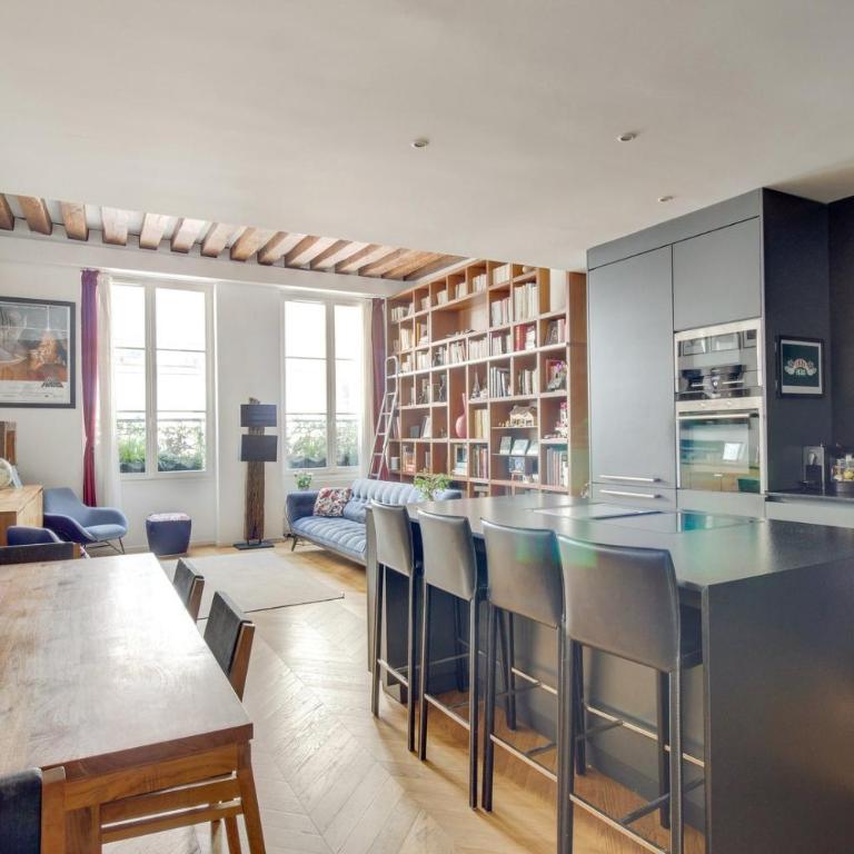 GuestReady - Lovely family getaway near The Louvre - Three-Bedroom Apartment - 1