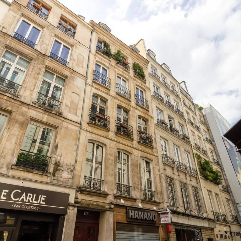 GuestReady - Lovely family getaway near The Louvre - Three-Bedroom Apartment - 12