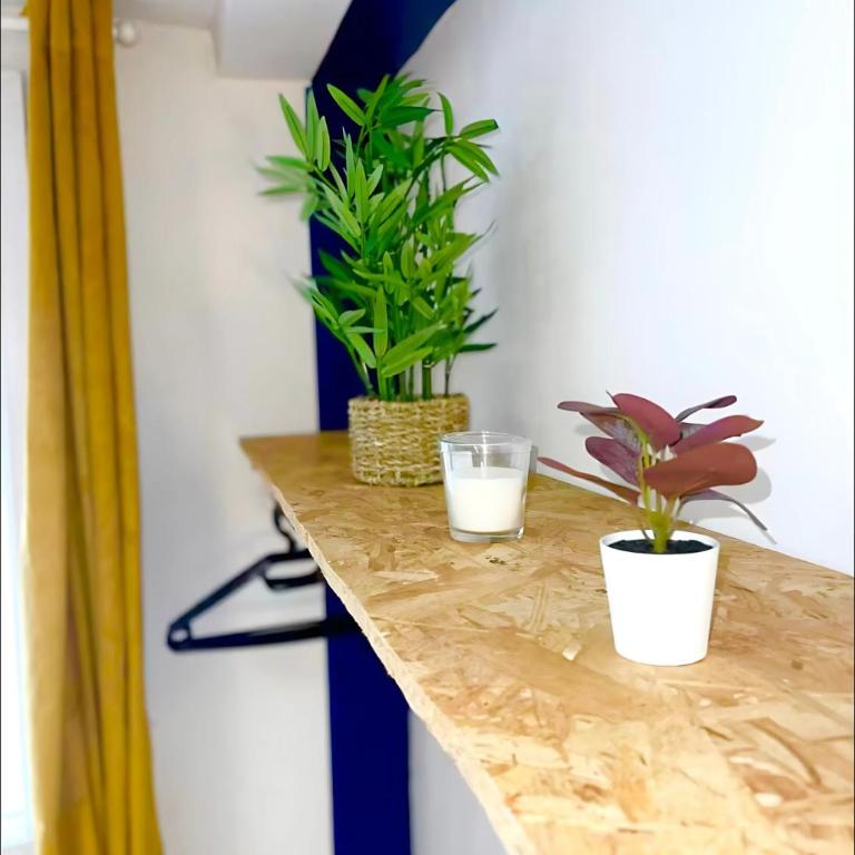 Maison de ville plein centre Rouen - TV 4K connecté - Patio - Wifi Fibre - 4 grande chambres - Proche parking gratuit - Lave Vaisselle - Lave linge - Appartamento - 22