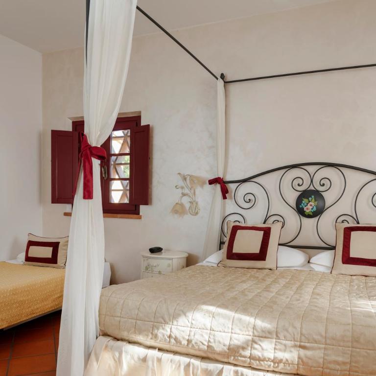 Hotel & Restaurant Casolare Le Terre Rosse - Camera Tripla - 4