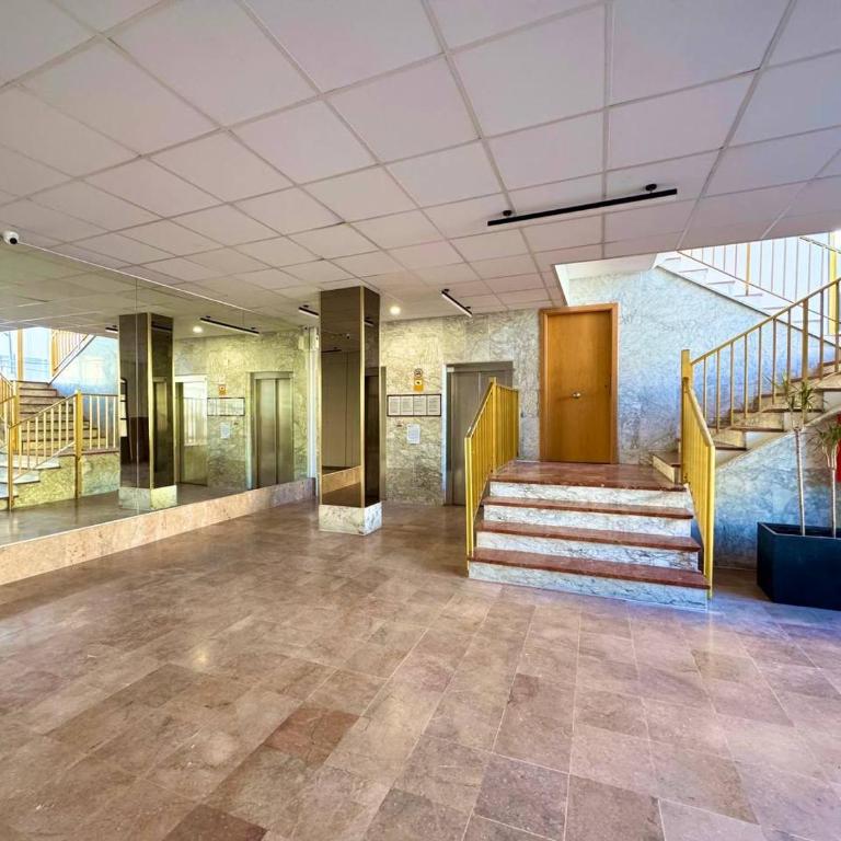 Apartsalou Zen - Two-Bedroom Apartment - 11