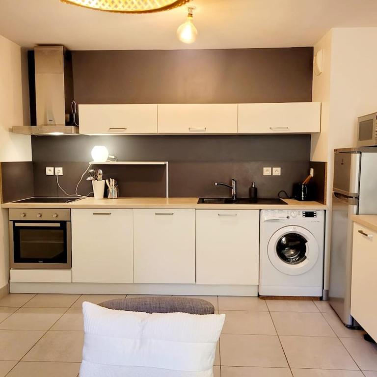 Lil Bretech - Apartment mit 1 Schlafzimmer und Balkon - 12