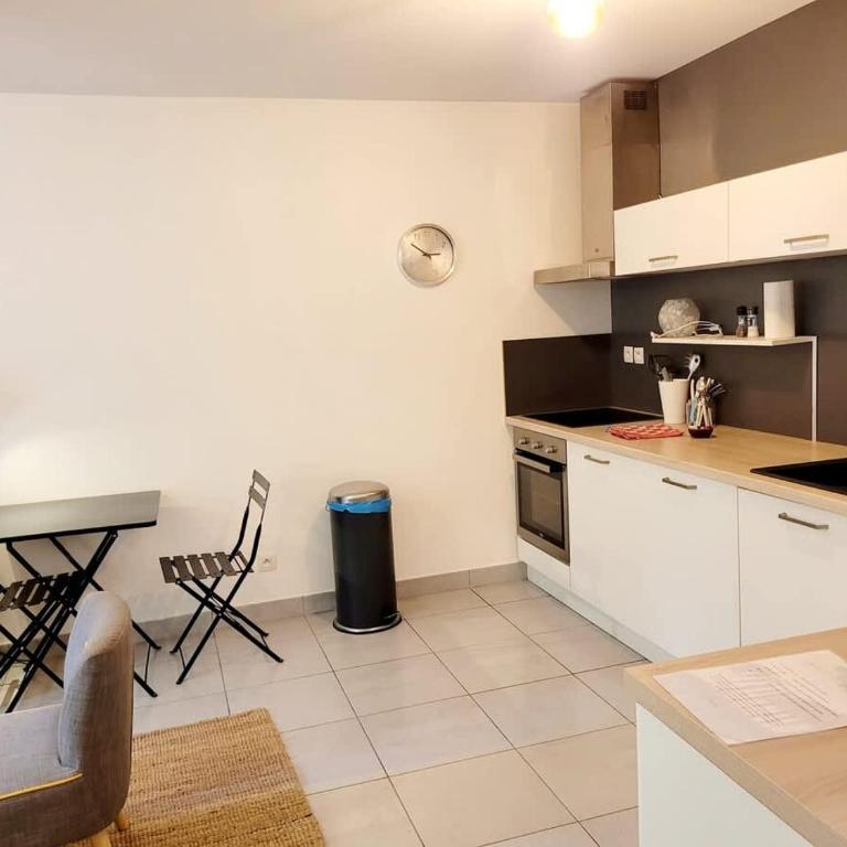 Lil Bretech - Apartment mit 1 Schlafzimmer und Balkon - 14