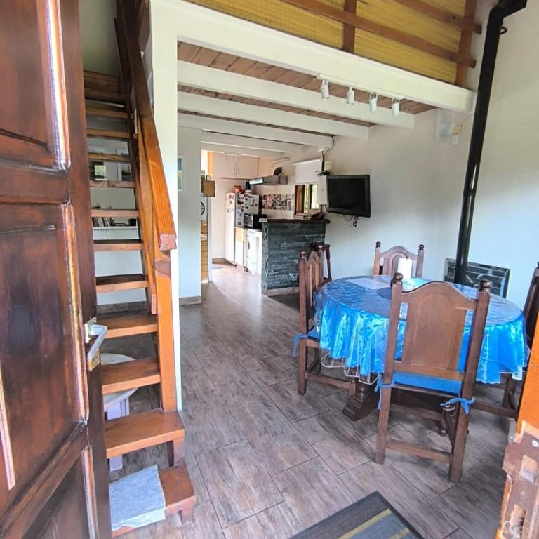 La casita de Gesell- CON PILETA -SUPER PROMO FINDE LARGO - Three-Bedroom House - 13
