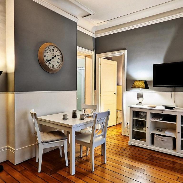 Central Paris Apartment Near Champs Elysees - One-Bedroom Apartment - 5