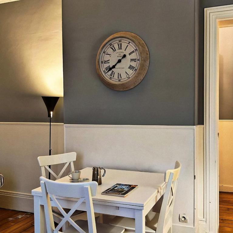 Central Paris Apartment Near Champs Elysees - One-Bedroom Apartment - 12
