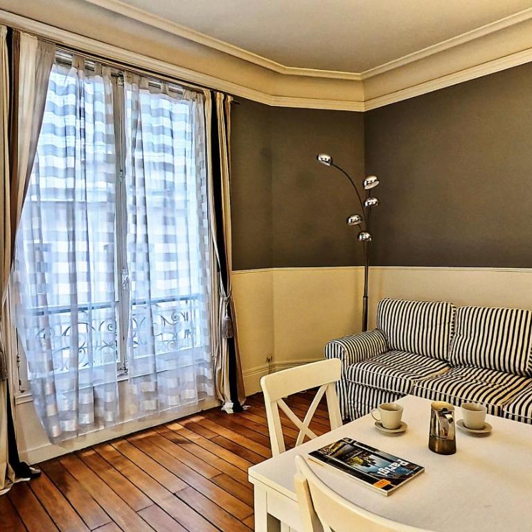 Central Paris Apartment Near Champs Elysees - One-Bedroom Apartment - 14