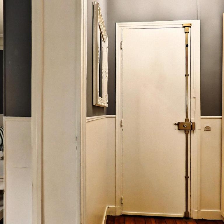 Central Paris Apartment Near Champs Elysees - One-Bedroom Apartment - 28