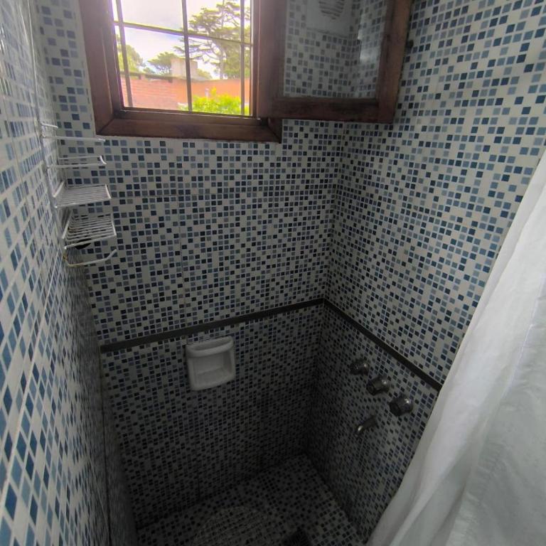 La casita de Gesell- CON PILETA -SUPER PROMO FINDE LARGO - Three-Bedroom House - 34
