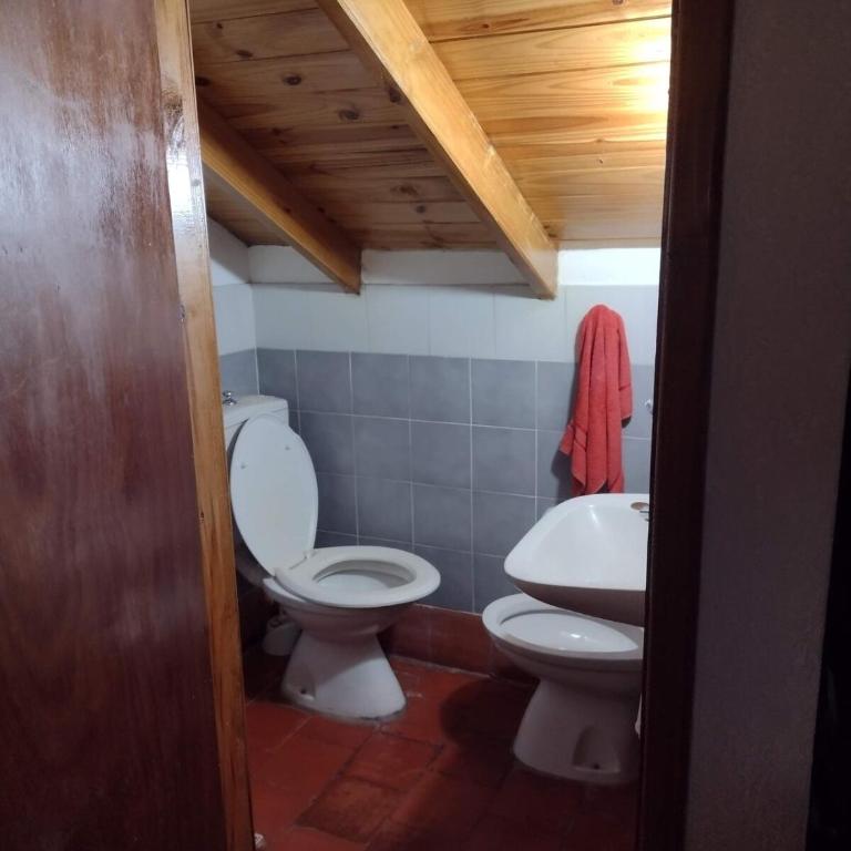 La casita de Gesell- CON PILETA -SUPER PROMO FINDE LARGO - Three-Bedroom House - 41
