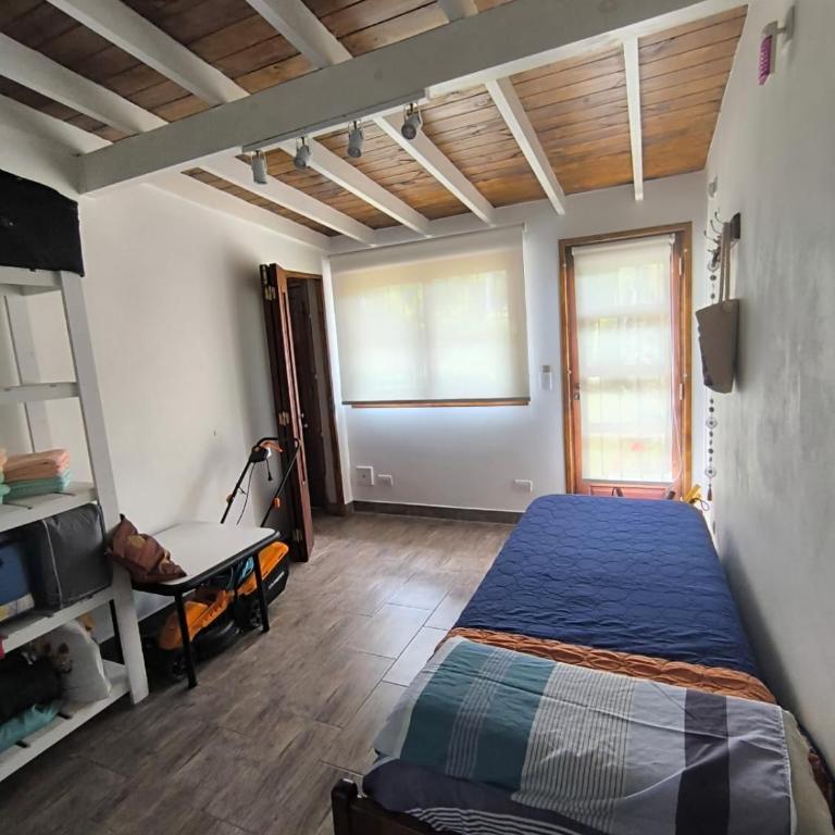 La casita de Gesell- CON PILETA -SUPER PROMO FINDE LARGO - Three-Bedroom House - 45