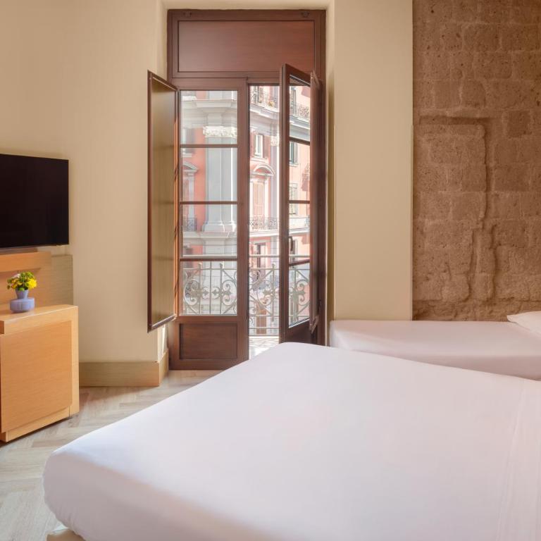 UNA Hotels Napoli - Camera Superior Doppia con Letti Singoli con Letto Supplementare - 1