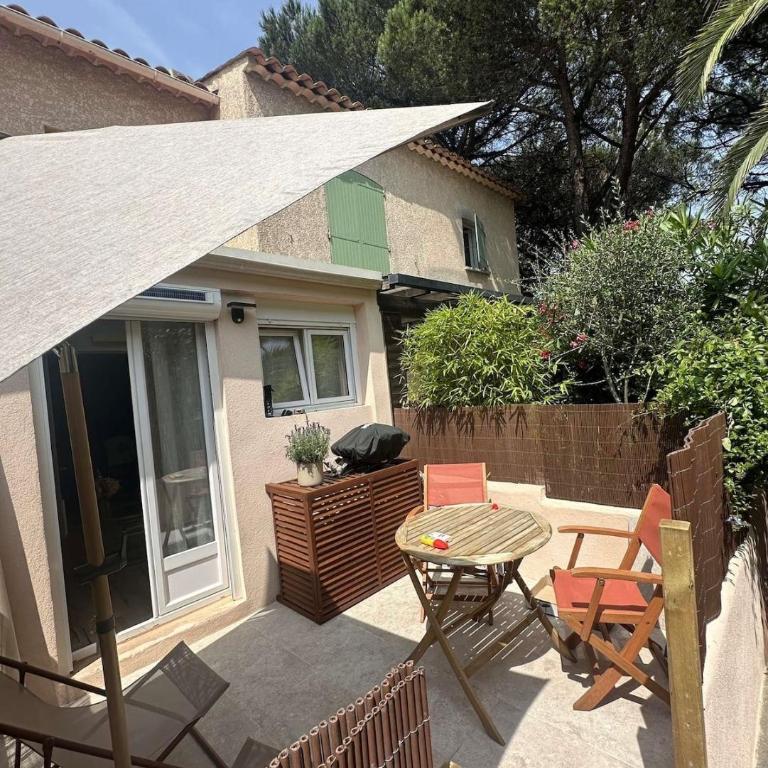 Maison de vacances en centre-ville avec terrasse et parking - Appartamento con 2 Camere da Letto - 2