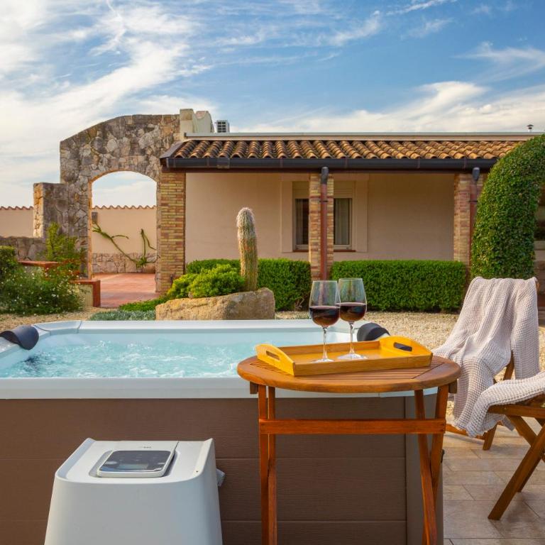 Villa Sambucia - Private Sicilian Charm Villa - Outdoor Whirlpool & Solarium - Superior Villa - 6