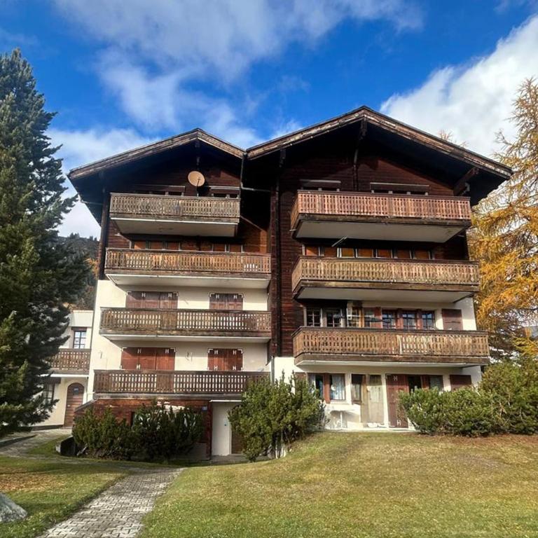 Dachferienwohnung Vieux Valais A, Ost-Mitte - Apartment mit 2 Schlafzimmern und Balkon - 1