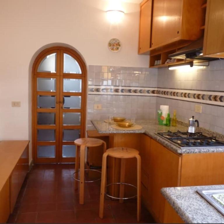 View of the Rooftops of Trastevere - Appartamento con 1 Camera da Letto - 6