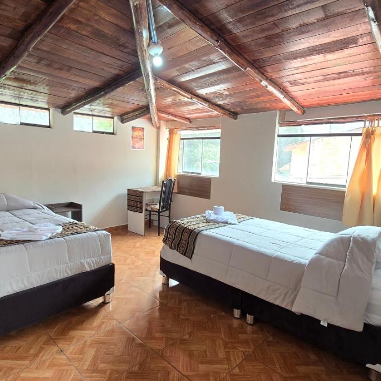Refugio Sagrado Boutique - Family Room with Mountain View - 4