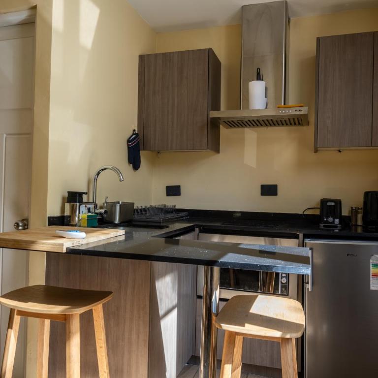 Apart Hotel Dresden - Two-Bedroom Studio Apartment - 8