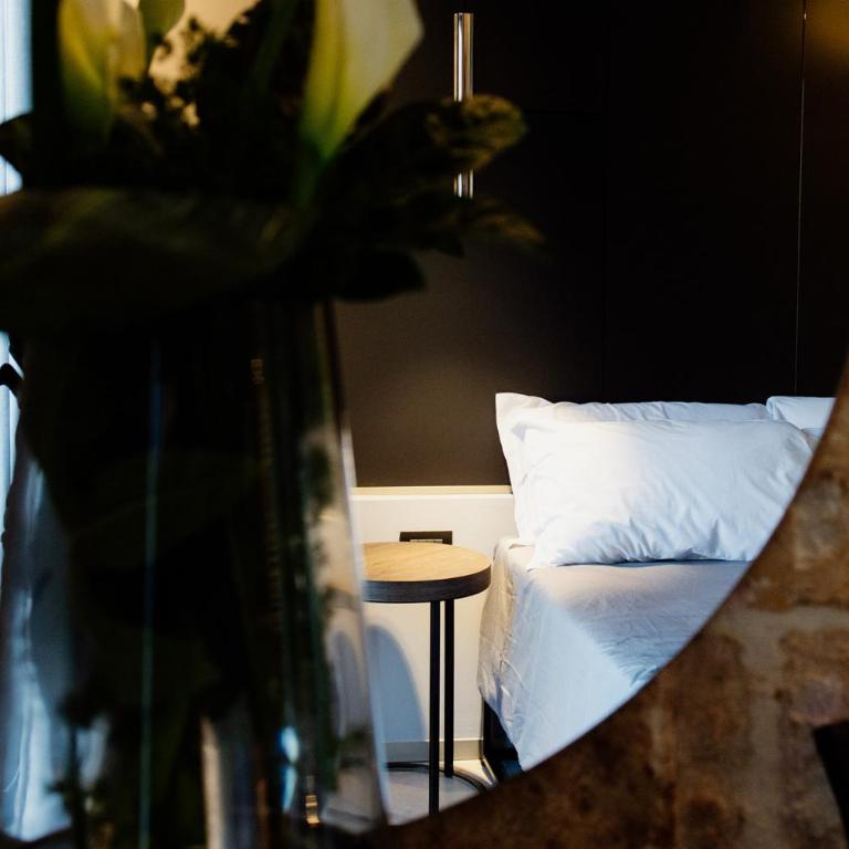 Nicanto Rooms - Deluxe Double Room with Balcony - 1