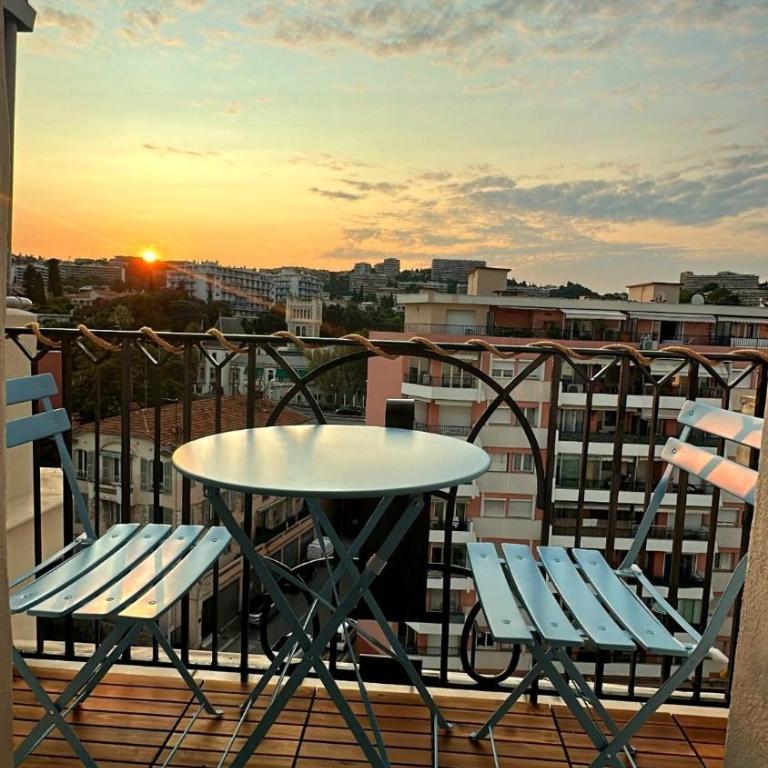 Beachfront Appartment Nice Promenade des anglais 2 terraces - Appartement 1 Chambre Supérieur avec Balcon - 1
