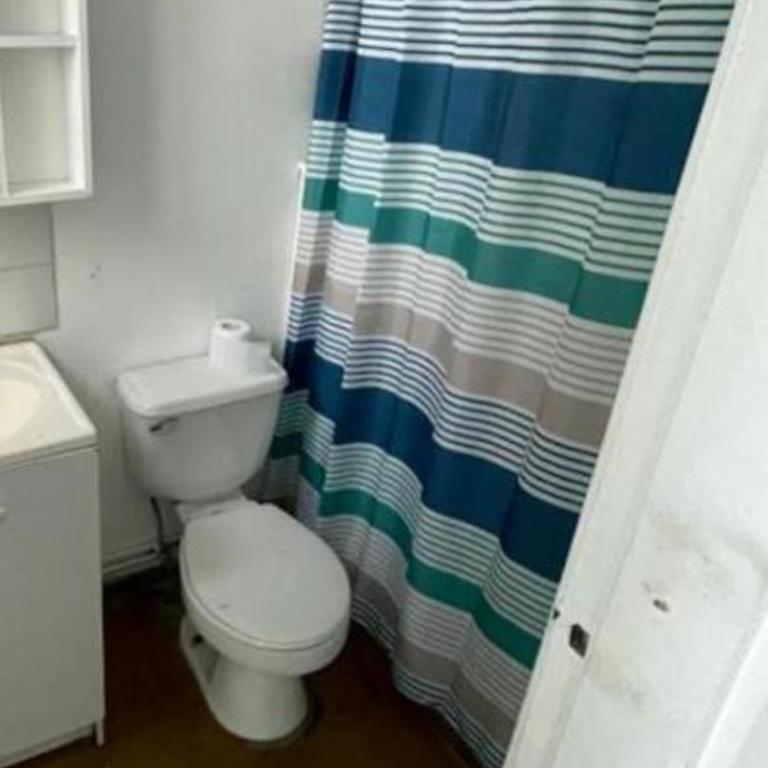 Hostal Gloria Home 6 Norte 983 - Family Room with Private Bathroom - 8