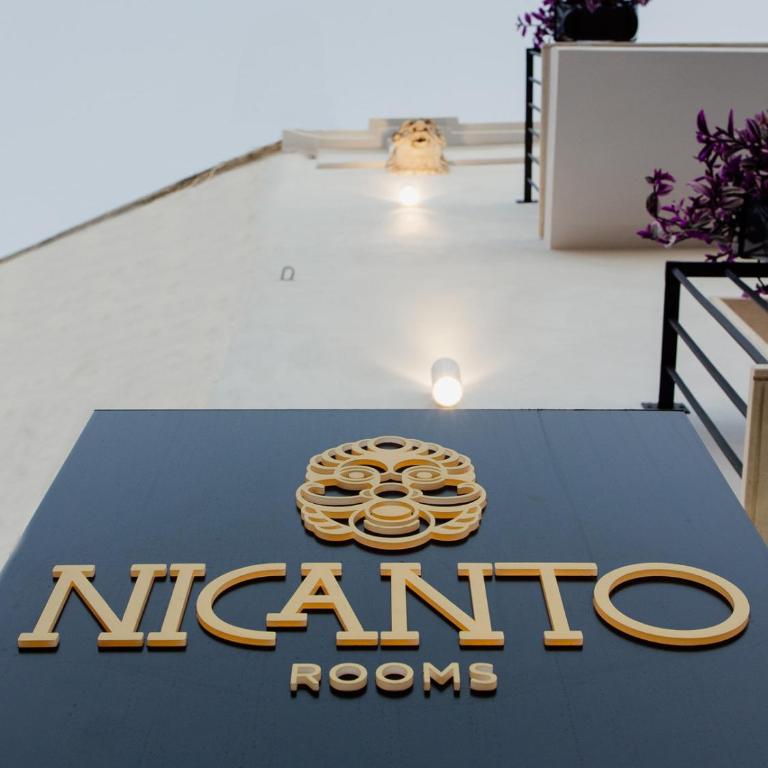 Nicanto Rooms - Deluxe Double Room with Balcony - 9