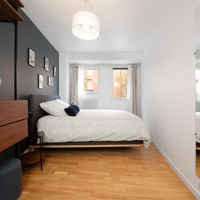 Elégant Apartment pour 2 - Centre ville Toulouse - Parking Privé - 5 min Métro & Gare Matabiau - One-Bedroom Apartment - 3