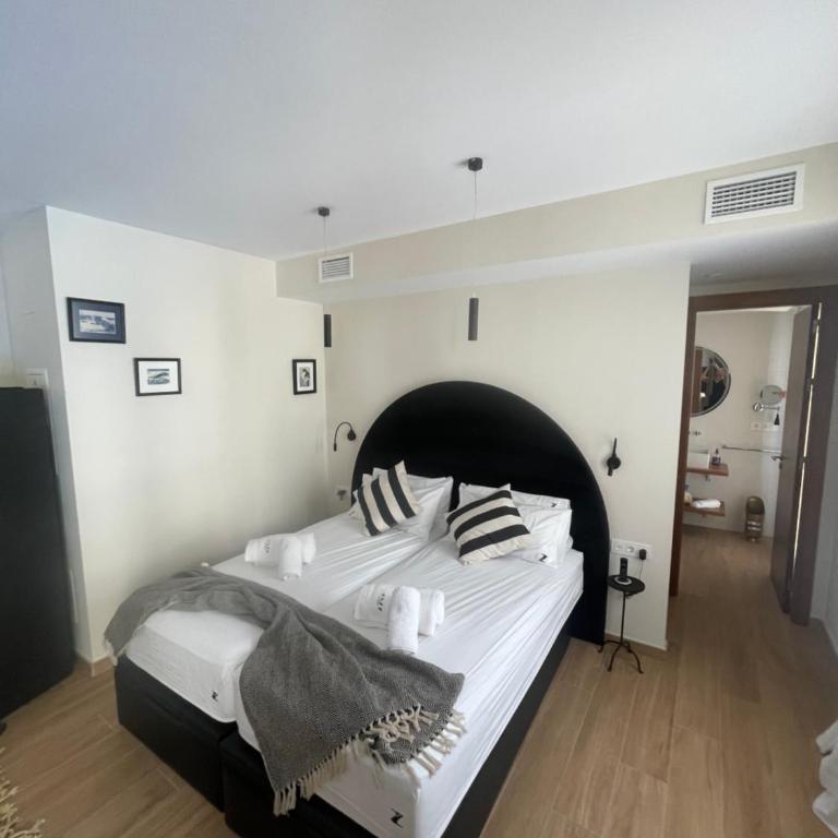 Zazz Estepona - Apartamento Estudio con balcón - 2