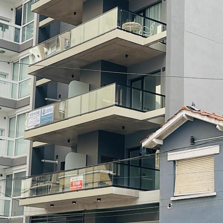 Valmar II Suites Deptartamento con cochera zona Guemes - Apartamento de 1 dormitorio - 14