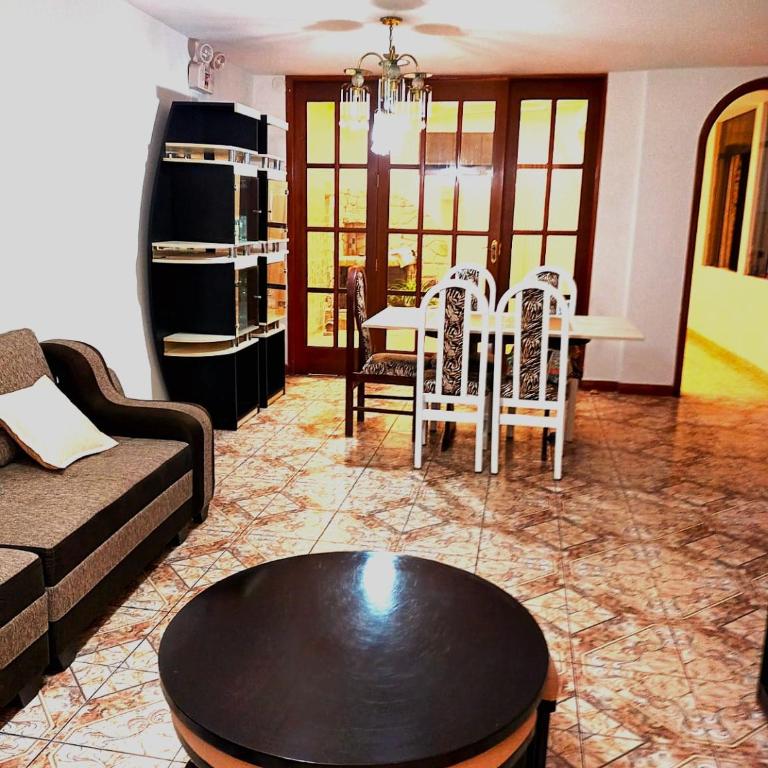 Departamento 3 habitaciones Tacna - Three-Bedroom Apartment - 2