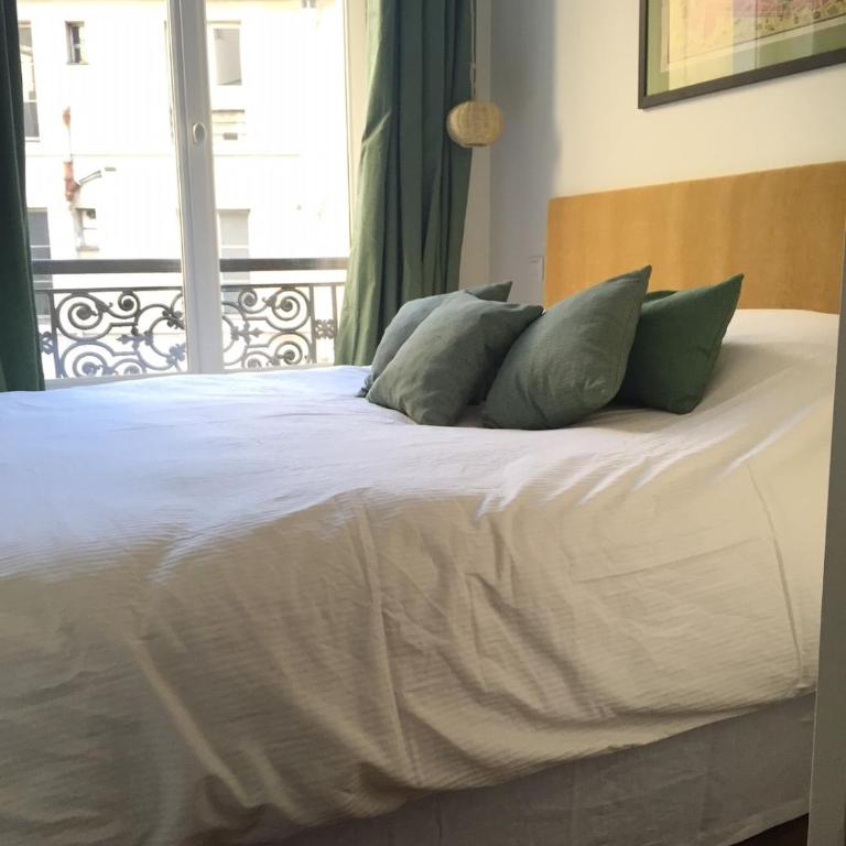 Marais-Bretagne Lovely One Bedroom - One-Bedroom Apartment - 2