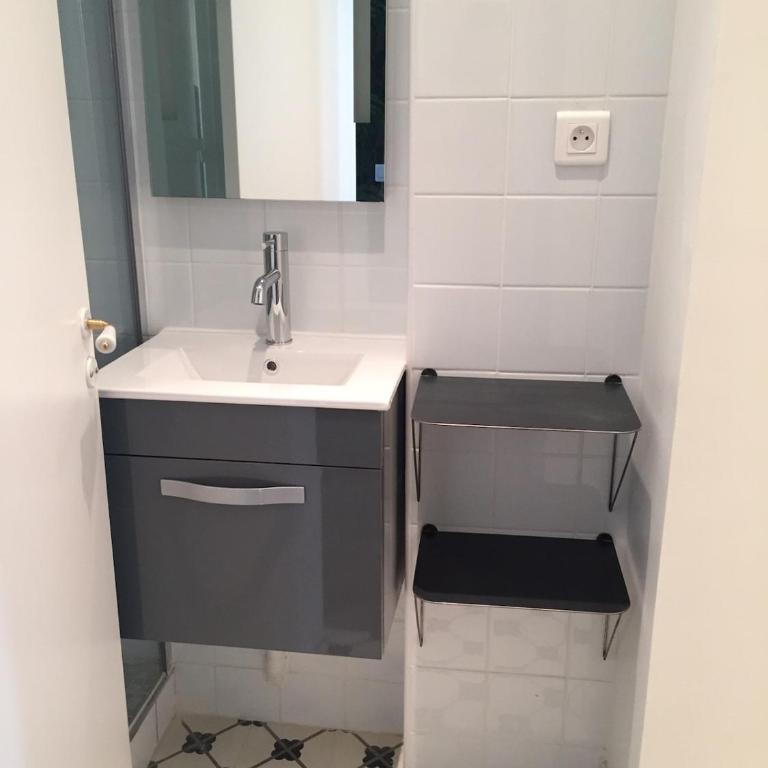 Marais-Bretagne Lovely One Bedroom - One-Bedroom Apartment - 10