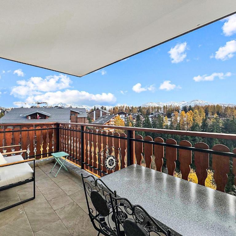 Alpine Vista - Next to the Cable car - Swiss Alps - Appartement avec Vue sur la Montagne - 2