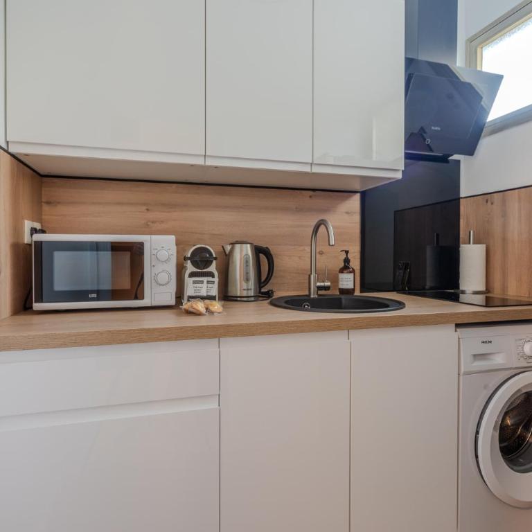 Magniolias - Résidence Calme avec Piscine, Tennis & Jardin - Appartement - Rez-de-Chaussée - 3