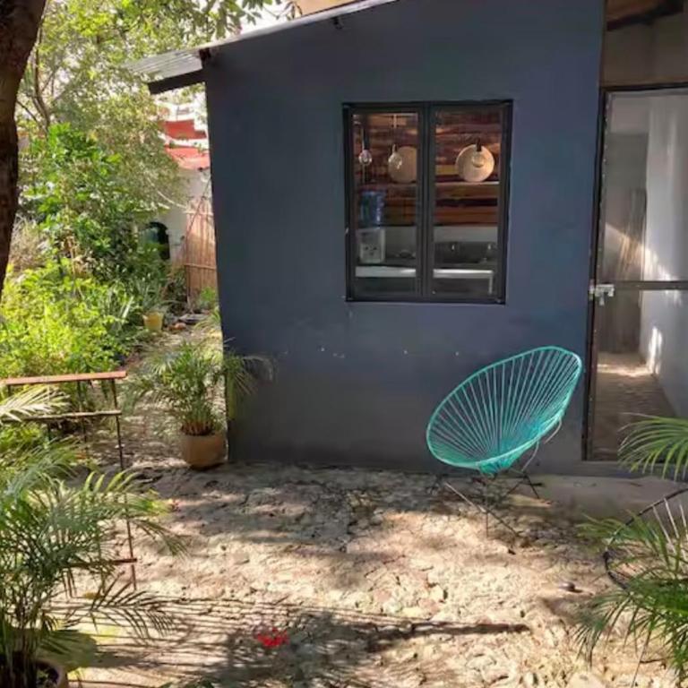 Luminoso exuberante y hermoso refugio - Apartamento de 1 dormitorio - 48