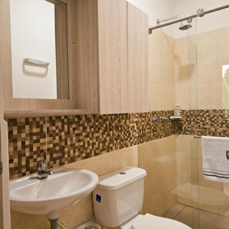 Apartamento Privado Vacacional a 5m del Aeropuerto, 20 minutos del Parque del Cafe y Centro de Armenia con 4 Piscinas, 3 Jacuzzi, Sauna By Molca Xperiences 2H - Apartamento - 12