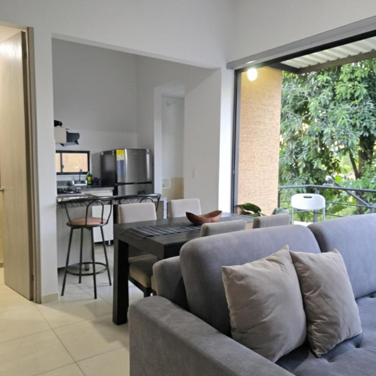 Apartamento Privado Vacacional a 5m del Aeropuerto, 20 minutos del Parque del Cafe y Centro de Armenia con 4 Piscinas, 3 Jacuzzi, Sauna By Molca Xperiences 2H - Apartamento - 25