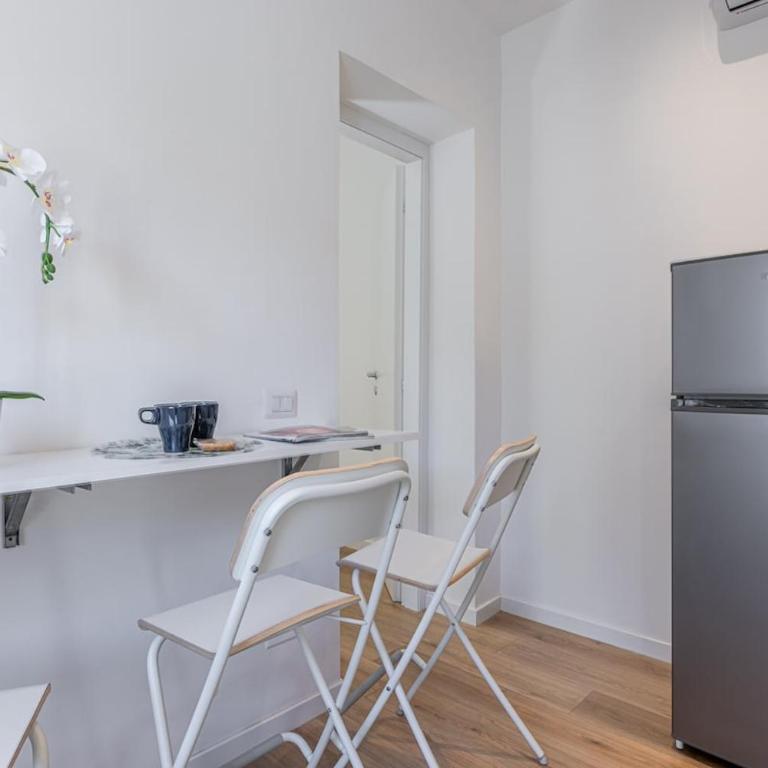 Sambuco1 - Quiet Apt with 2 Double Bedrooms - B Home - Appartamento con 2 Camere da Letto - 14