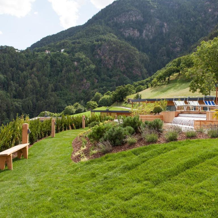 Hotel-Chalet Pennhof - Apartment mit 1 Schlafzimmer, Balkon und Bergblick - 11