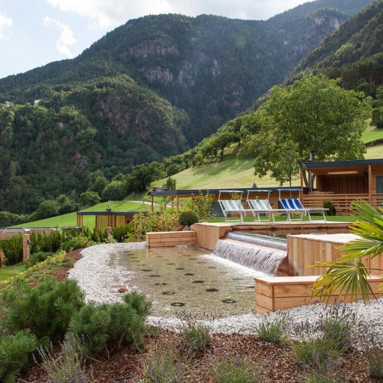 Hotel-Chalet Pennhof - Apartment mit 1 Schlafzimmer, Balkon und Bergblick - 12