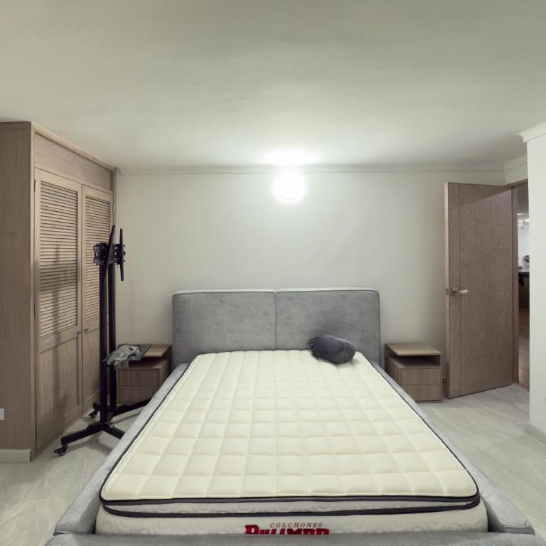 3br 240 M Ac Pool El Tesoro - Apartamento de 3 dormitorios - 2