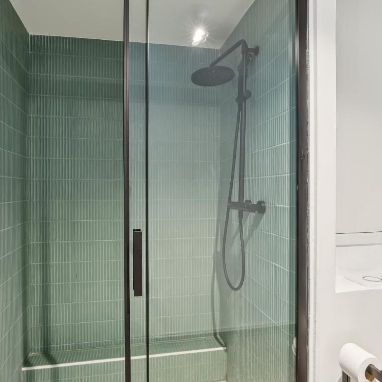 Lavie Maison : Spacious Studio near Montmartre - Appartement 1 Chambre - 14