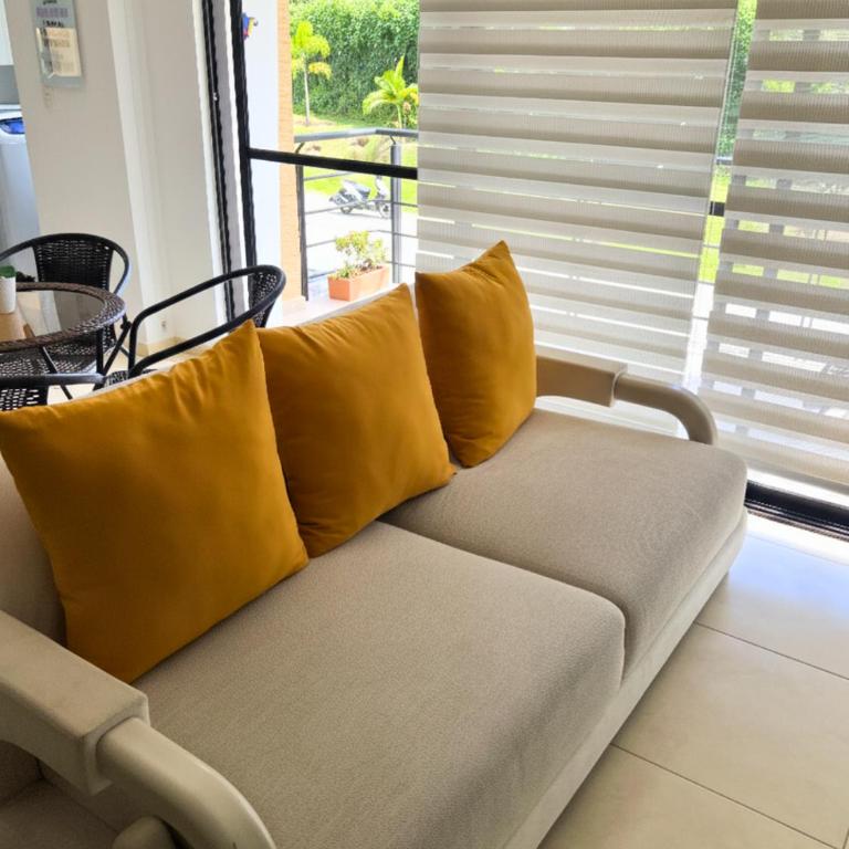 Apartamento Privado Vacacional a 5m del Aeropuerto, 20 minutos del Parque del Cafe y Centro de Armenia con 4 Piscinas, 3 Jacuzzi, Sauna By Molca Xperiences 2H - Apartamento de 2 dormitorios - 30