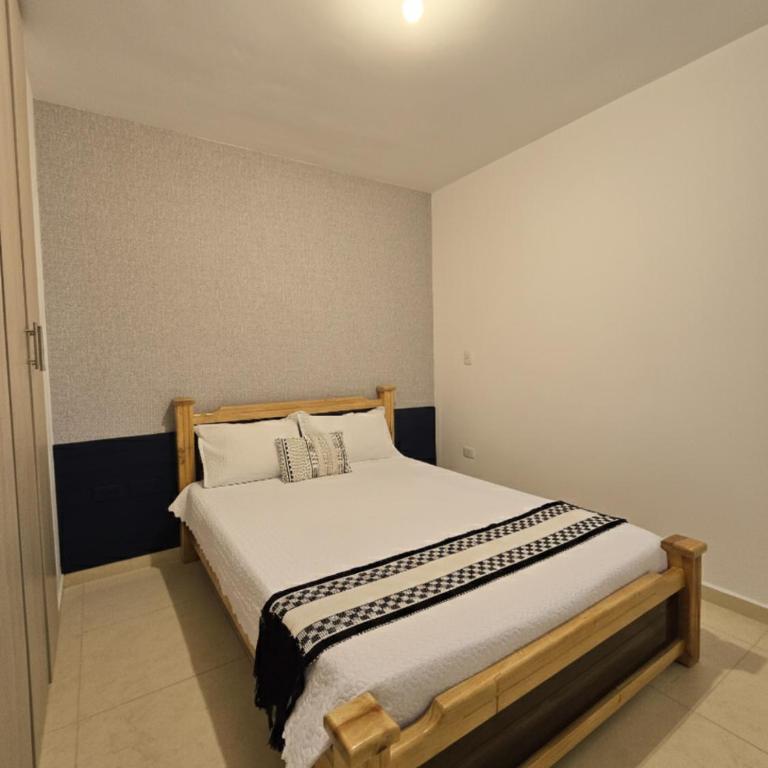 Apartamento Privado Vacacional a 5m del Aeropuerto, 20 minutos del Parque del Cafe y Centro de Armenia con 4 Piscinas, 3 Jacuzzi, Sauna By Molca Xperiences 2H - Apartamento - 12