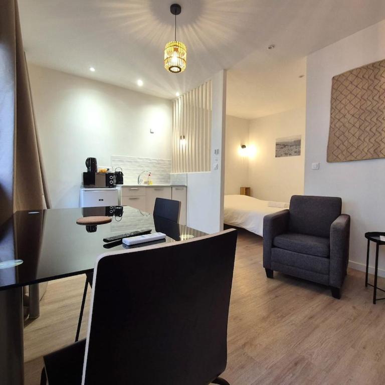 SANAA - RDC agréable en hyper-centre - Apartamento de 1 dormitorio - 1