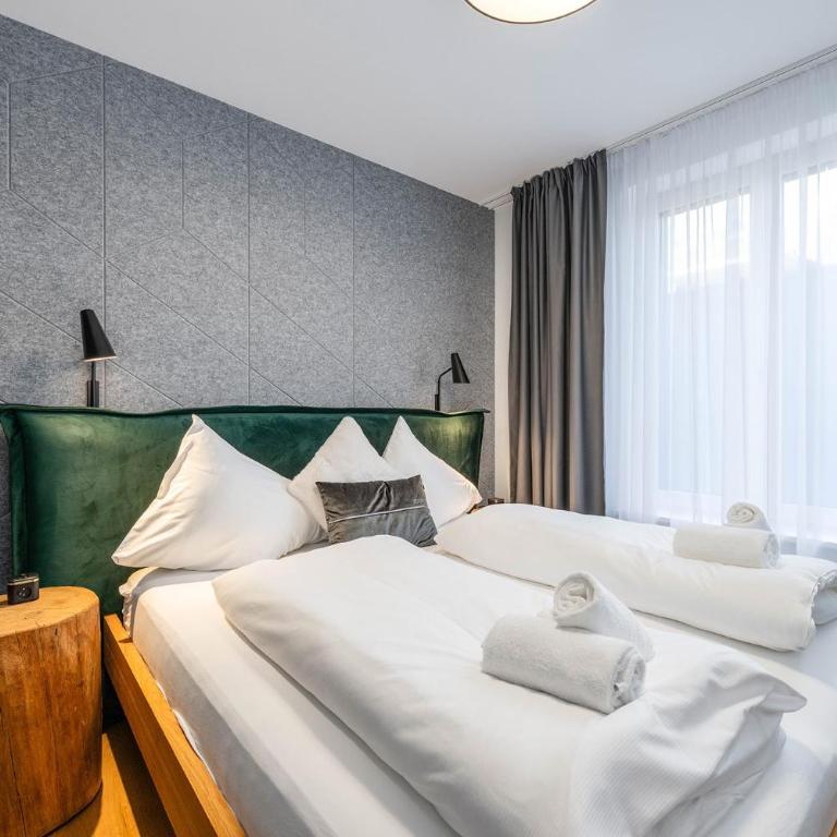 Mountain Paradise Apartments - by myNests - One-Bedroom Apartment with Terrace - 13