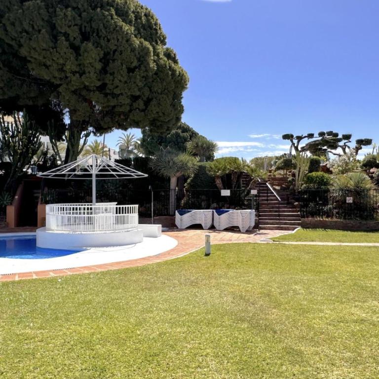 Two Bedroom with Large Terrace and Views in Capistrano, Nerja - Apartamento de 2 dormitorios - 13