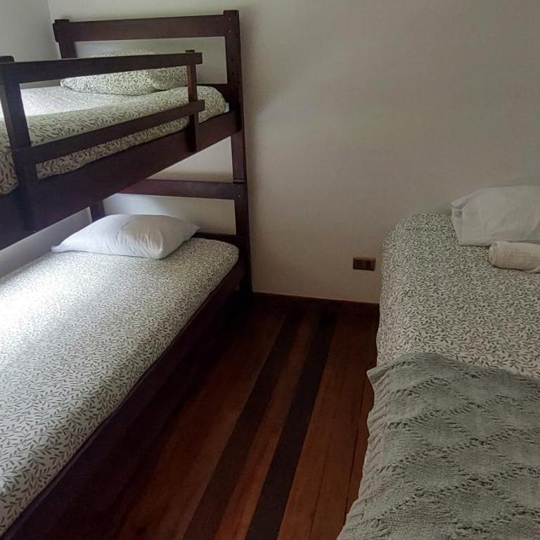 Anahata Lodge, Alojamiento Tranquilo en Medio de la Naturaleza - Basic Triple Room with Shared Bathroom - 2