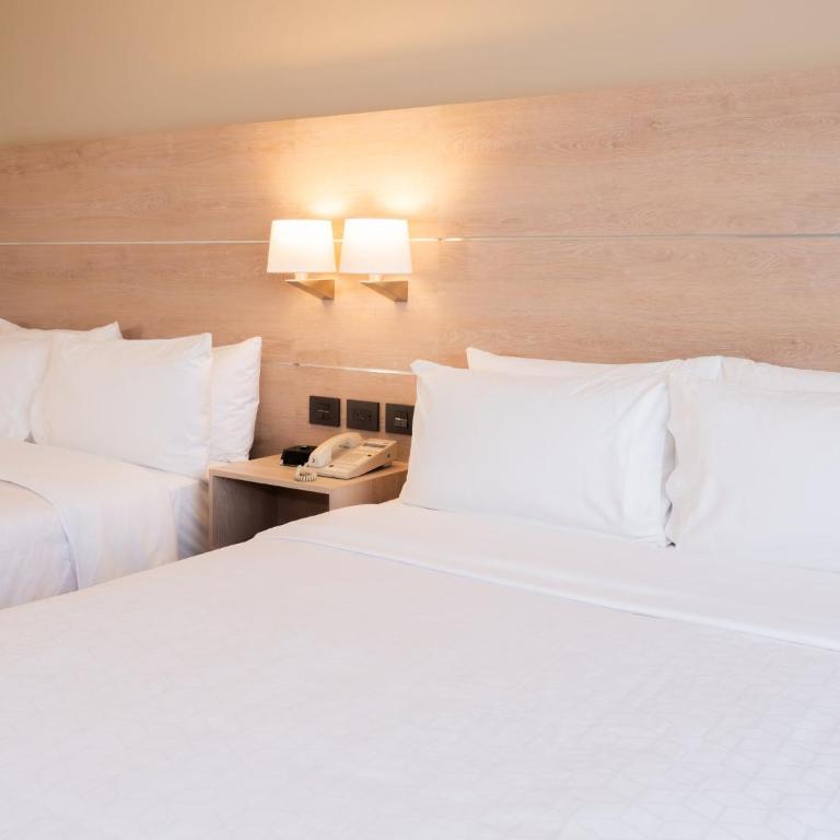 Holiday Inn Express - Monterrey - Tecnologico by IHG - Habitación Doble Deluxe con 2 camas dobles - No fumadores - 5