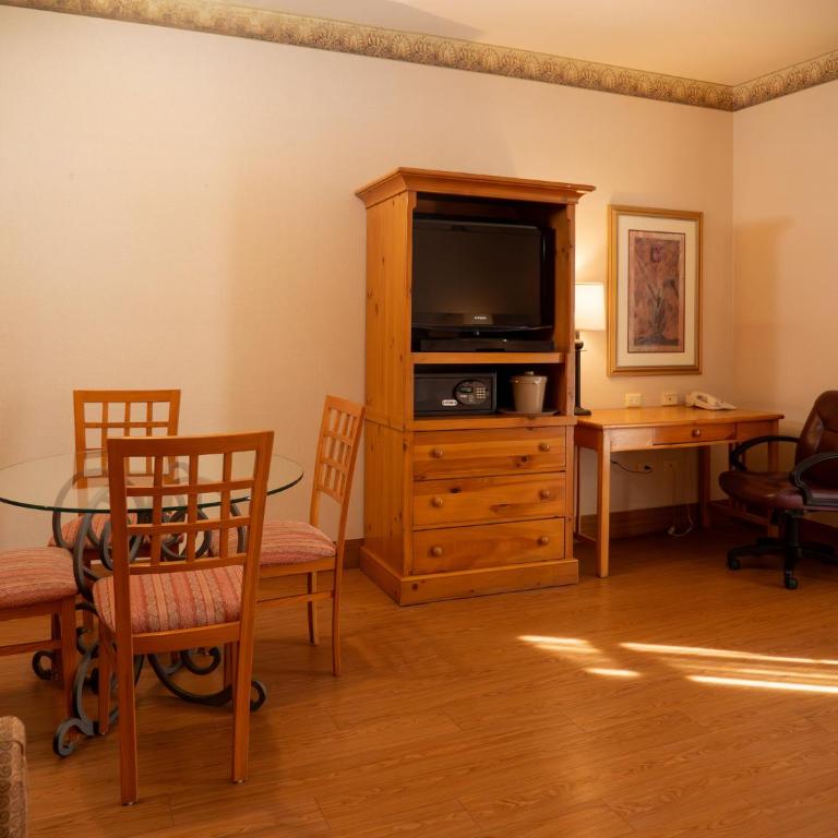 Holiday Inn Express Guanajuato by IHG - Suite con cama extragrande - 9